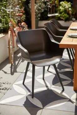 Hartman Kuipstoel Sophie Studio Bruin / Zwart -Tuinmeubel Serie Winkel 8711268614916 8